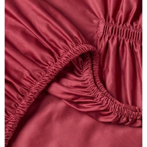 Twin/XL Solid Performance 400 Thread Count Sheet Set Wine Red - Threshold - Picture 4 of 5